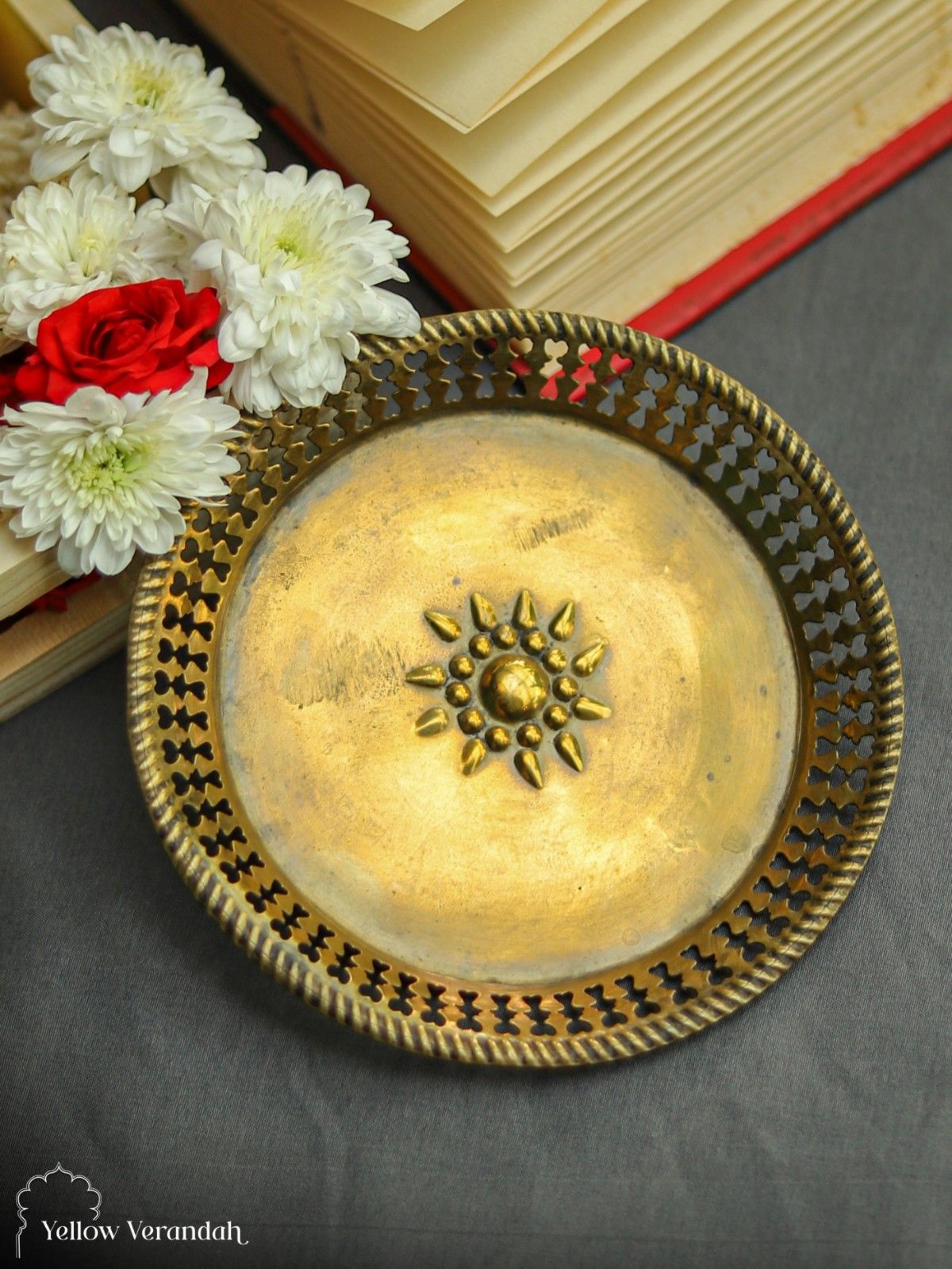 Vintage Brass Plate - 6"