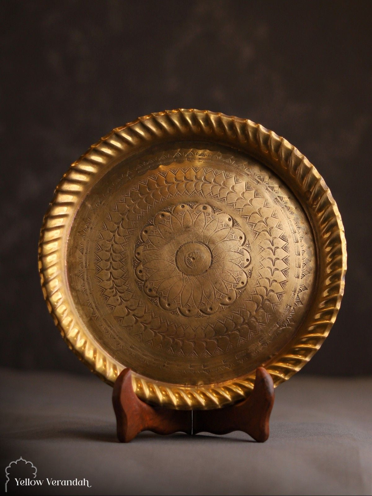 Vintage Brass Plate - 8"