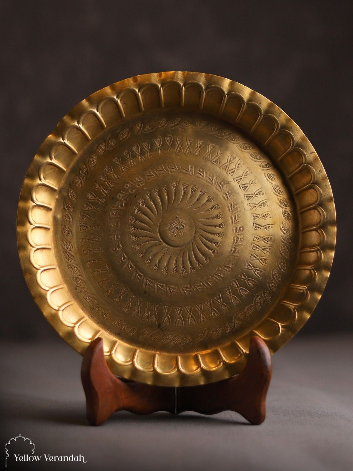 Vintage Brass Plate - 7.5"