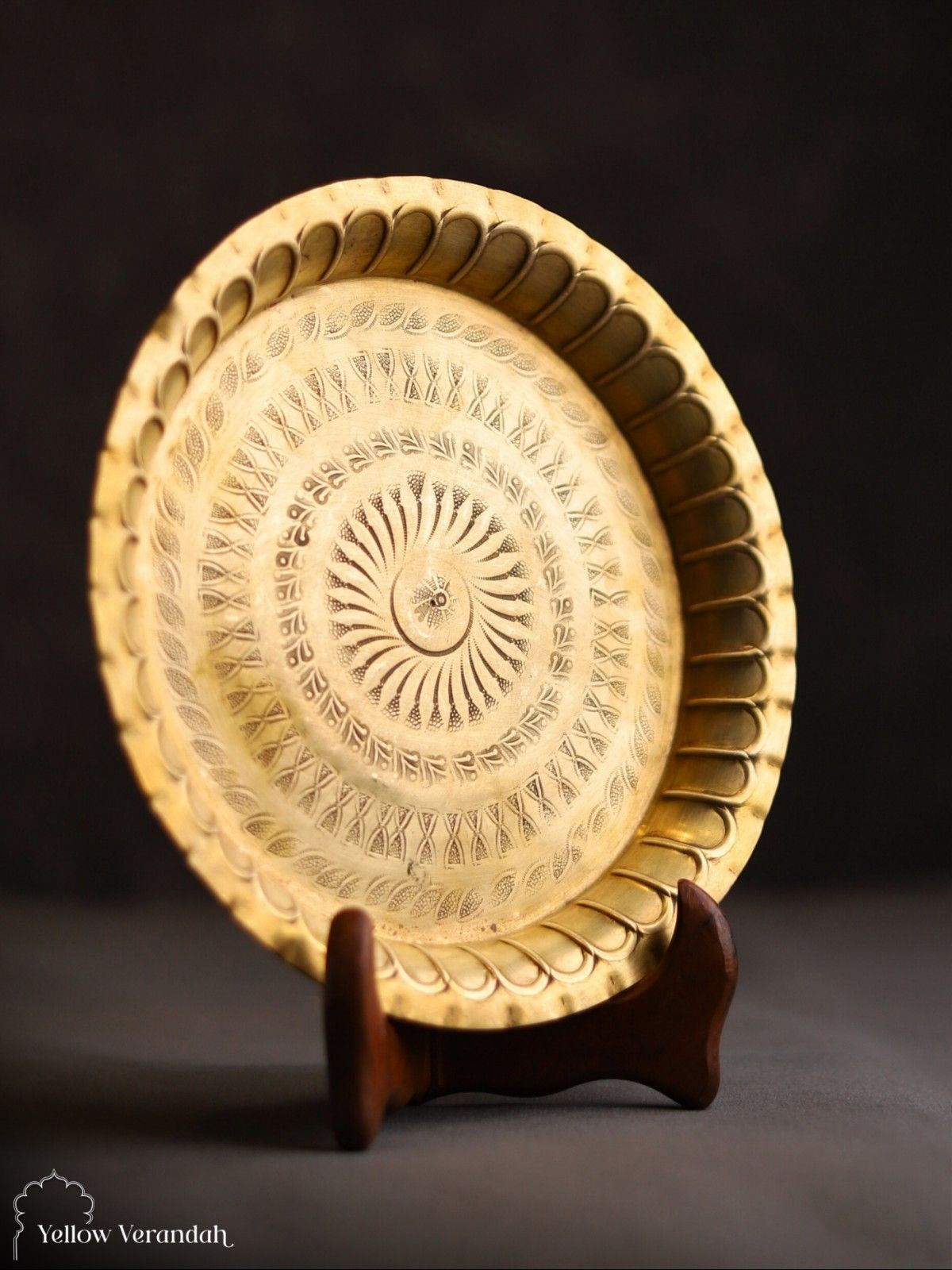 Vintage Brass Plate - 7.5"