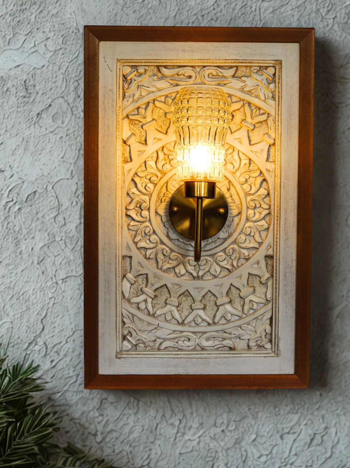 Wall Accent Light On Window Frame