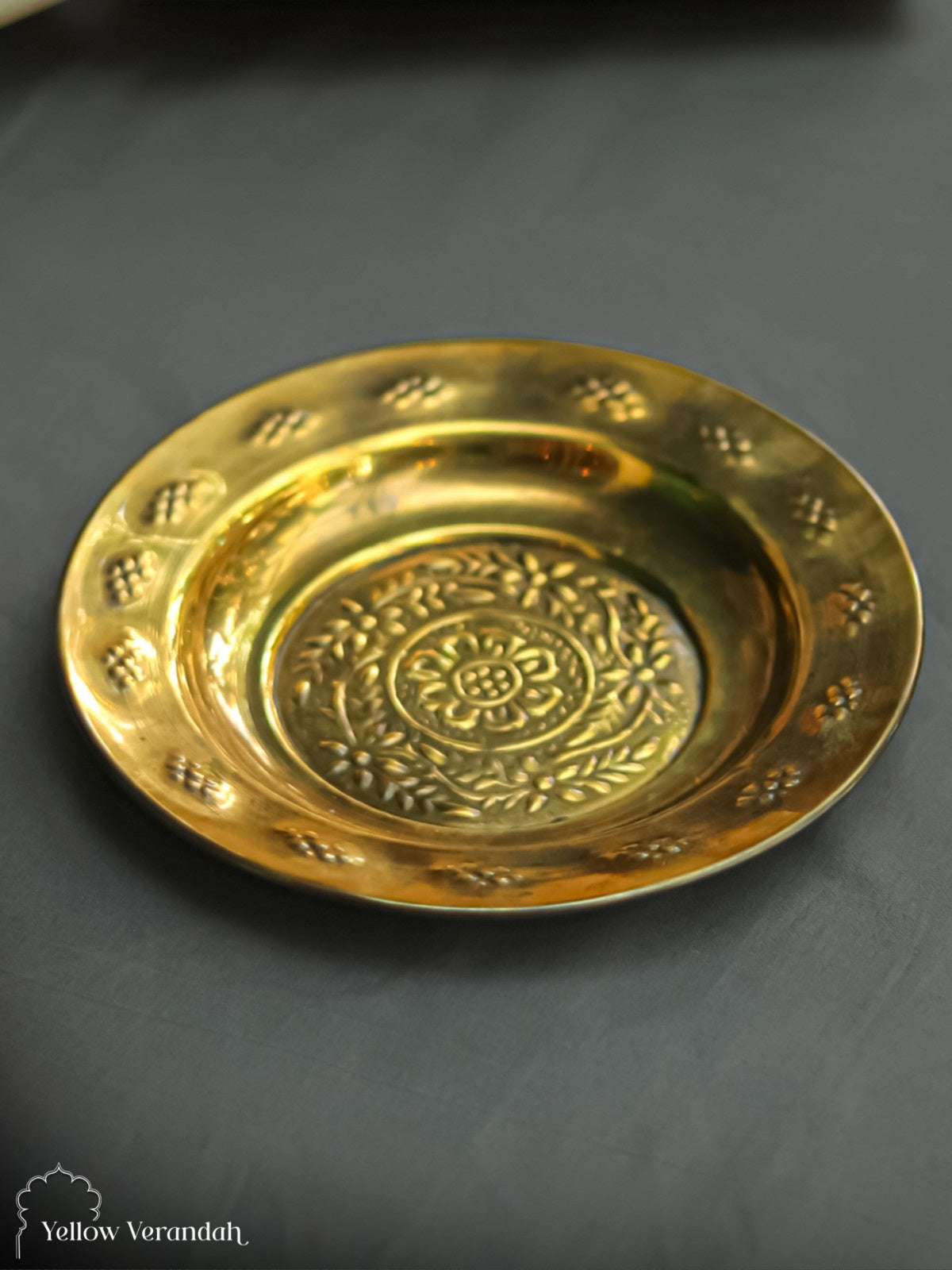 Vintage Brass Plate - 7.5"