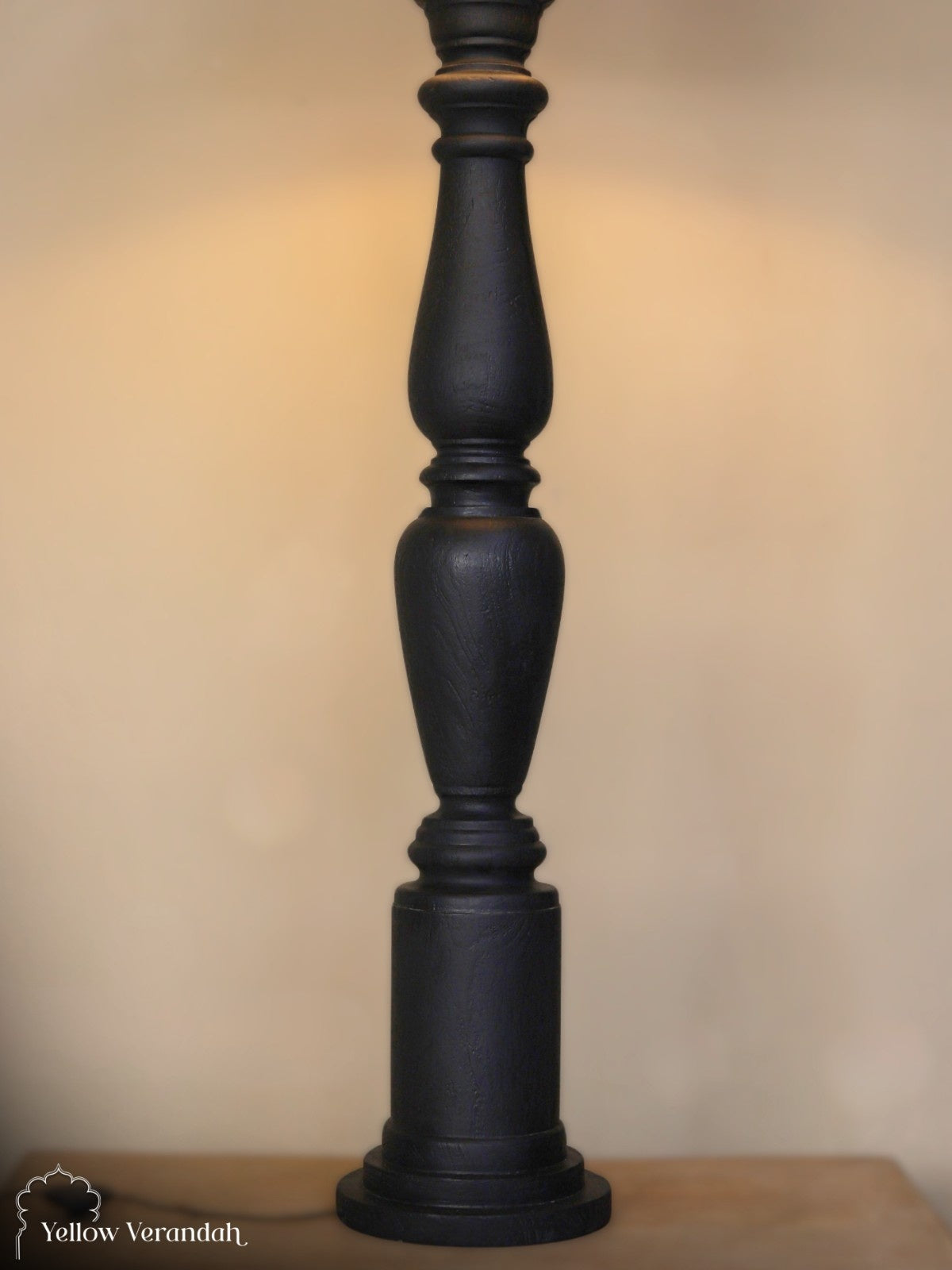Turning Pillar Floor Lamp With Shade