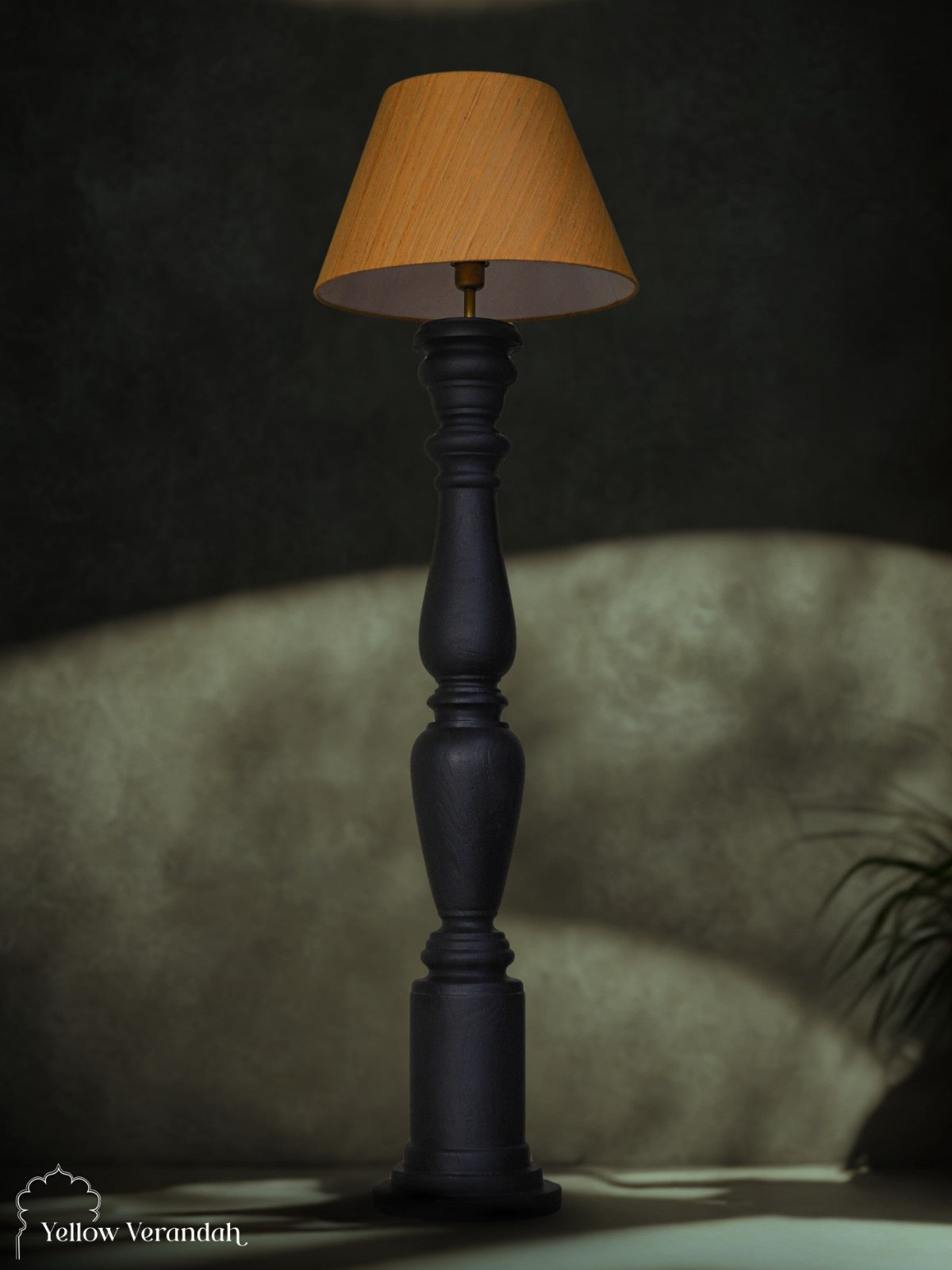 Turning Pillar Floor Lamp With Shade