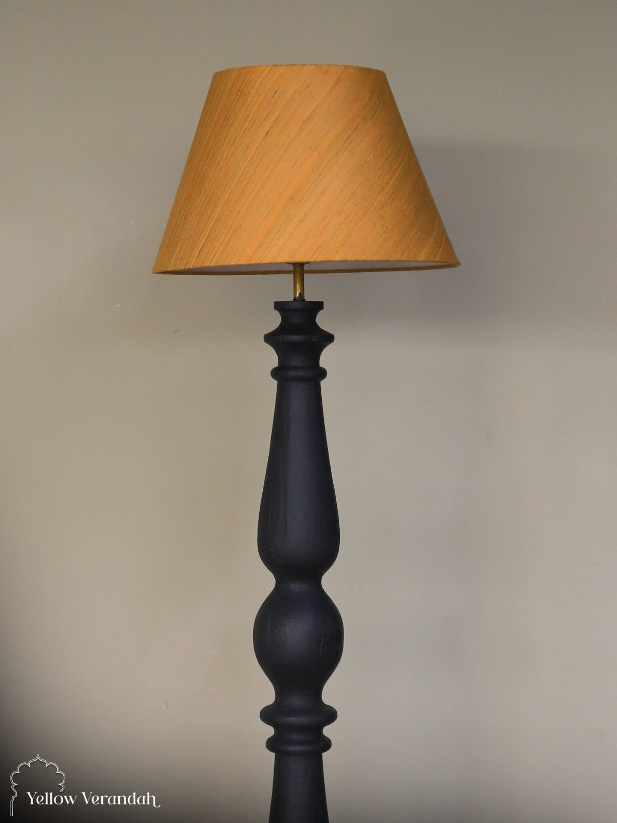 Turning Pillar Floor Lamp With Shade