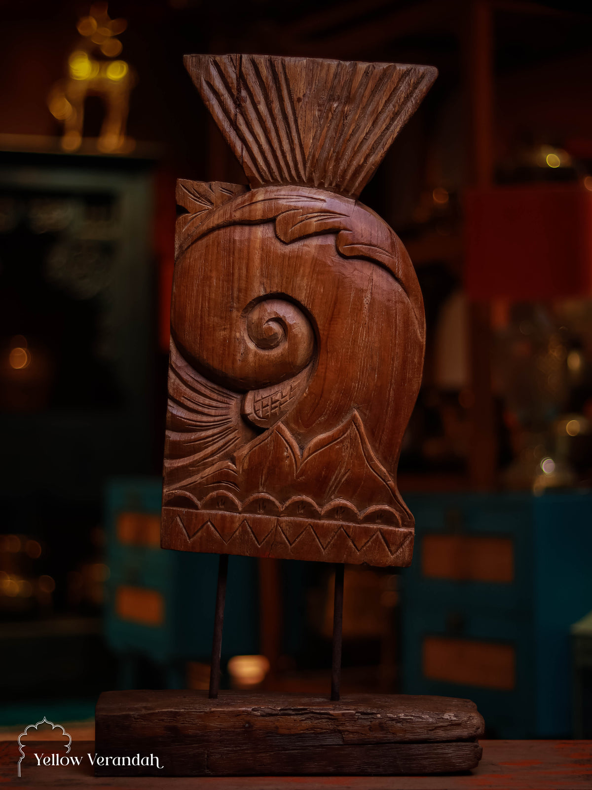 Wooden Pillar Bracket on Stand 