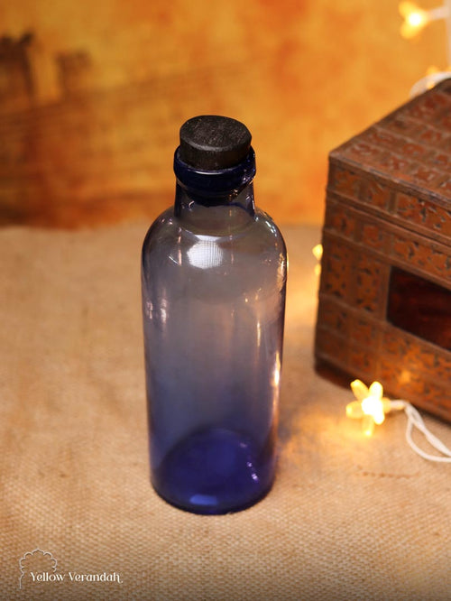विंटेज कांच की बोतल - नीला