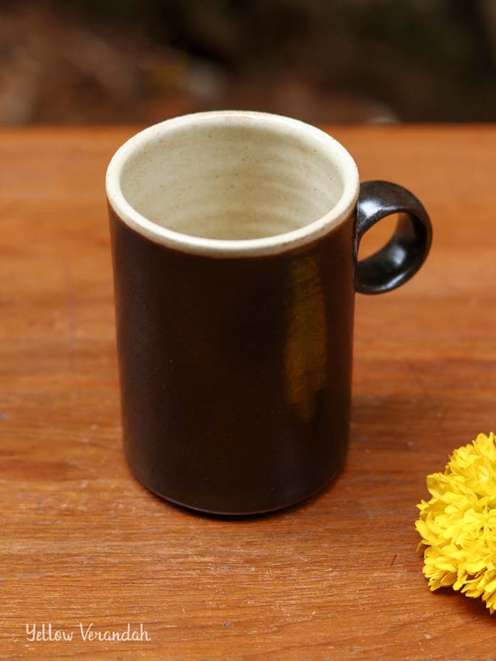Stoneware - Mug with Gold Motif